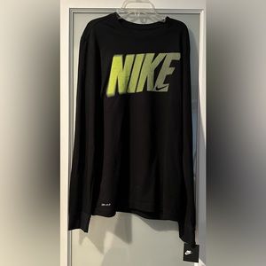 New Nike Black Dri-Fit long sleeve tee. Boys Medium